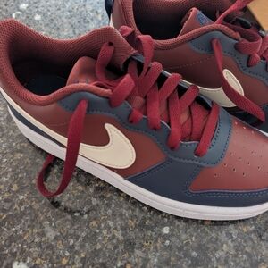 Nike Court Borough Low-Top Sneakers in Burgundy, Navy & Cream